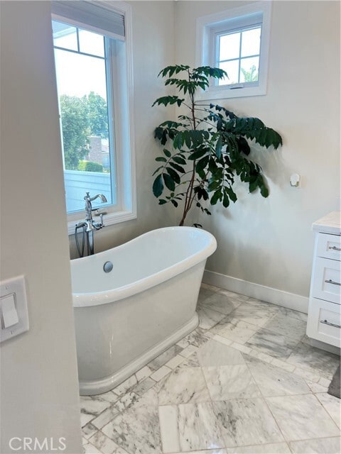 Building Photo - 512 Jasmine Ave