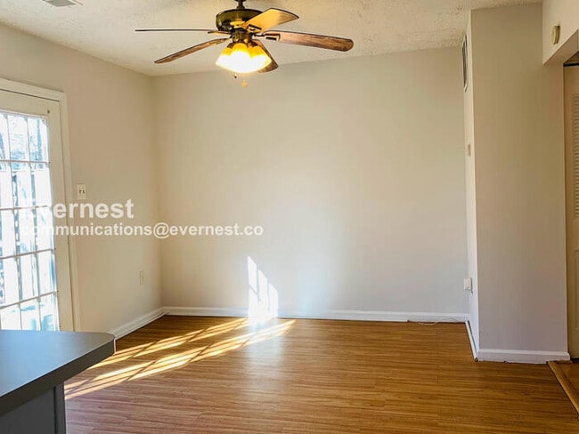 Building Photo - 8627 Reinecke Ct