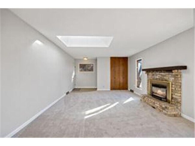 Building Photo - 15605 Boulder Creek Dr