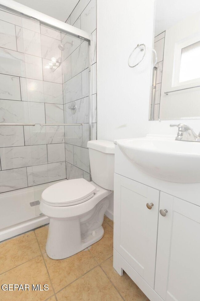 Building Photo - 8620 Campana Ct