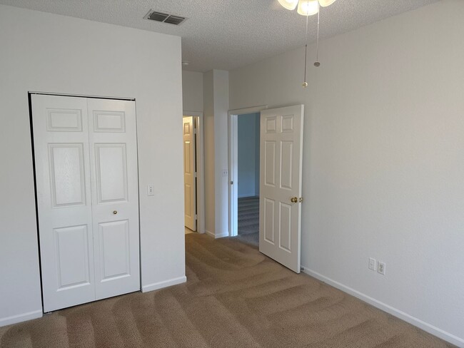 Building Photo - 2 Bedroom 2 bathroom in The  Abor Lakes Luxury Condominium. Stop, Look and Lease!