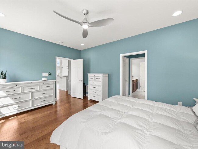 Building Photo - 26300 Tributary Blvd