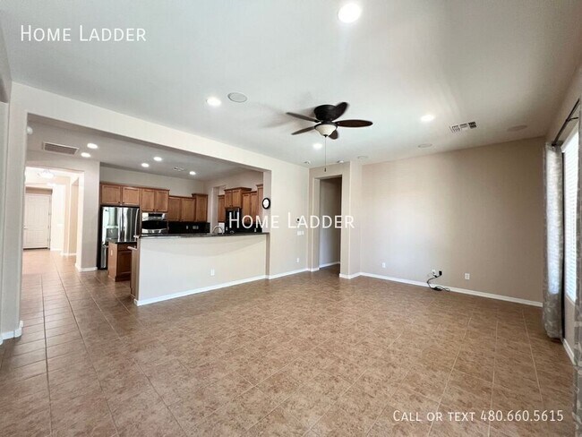 Building Photo - 6491 W Victory Way
