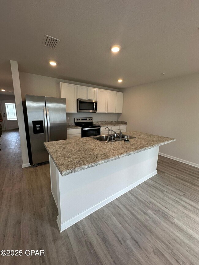 Building Photo - 6636 Slabinski Ln