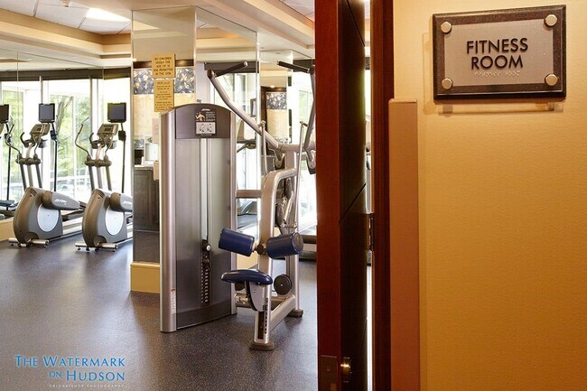 Building Photo - 8100 River Rd