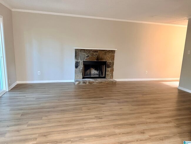 Building Photo - 313 Heath Dr