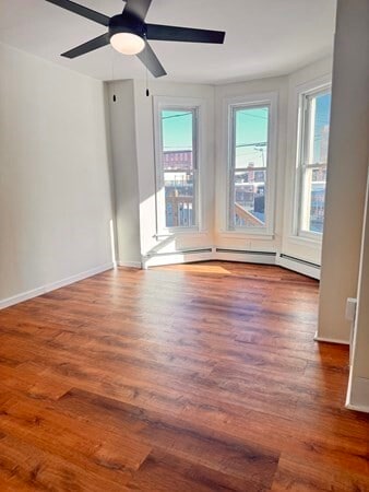 Building Photo - 121 Newton St