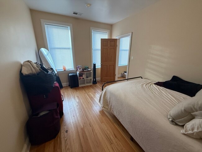 Building Photo - 3205 N Central Ave