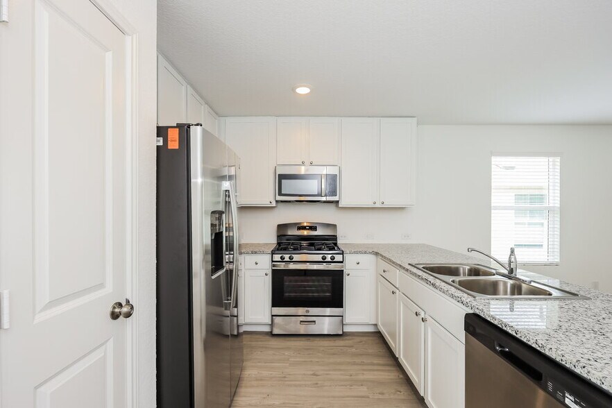 Building Photo - 6634 Morgan Cp