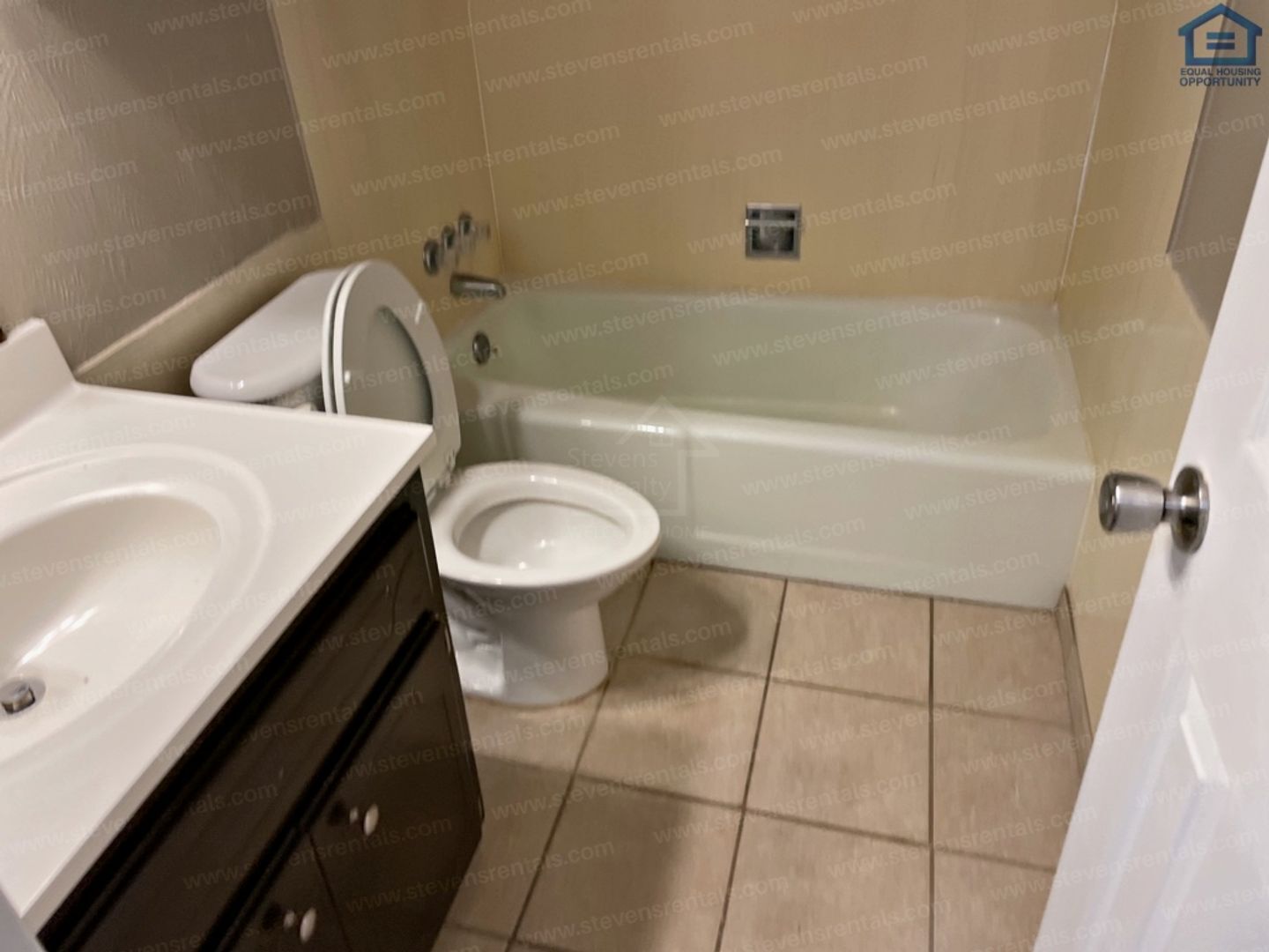 Building Photo - 4708 SE Sunnymeade