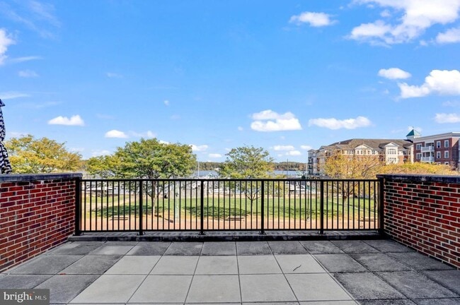 Building Photo - 562 Marina Landing Ln