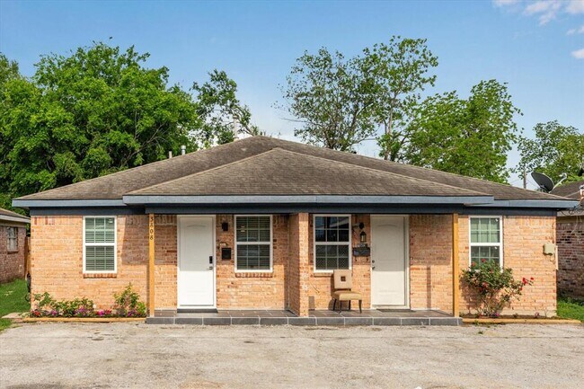 Primary Photo - 3808 Cochran St