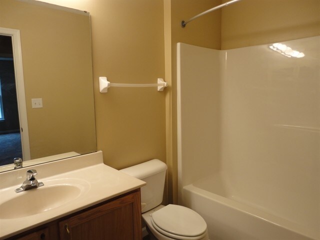 Building Photo - 1441 Scenic River Dr