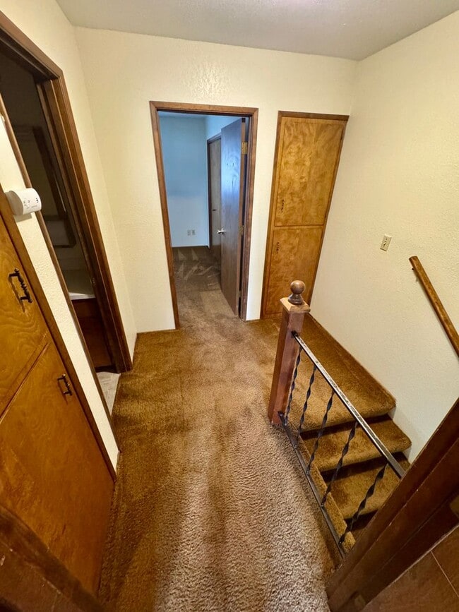 Building Photo - 1127-1129 Applegate Street