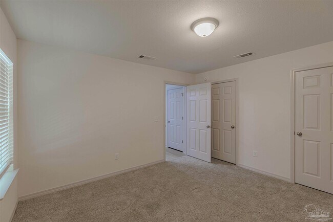 Building Photo - 7 Marine Dr