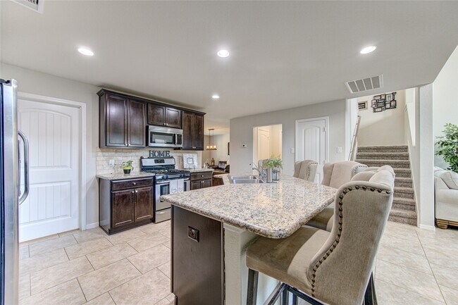Building Photo - 29326 Dunns Creek Ct