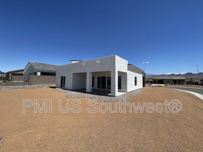Building Photo - 2591 Trade Wind Dr