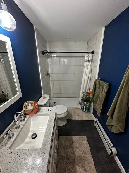 Ensuite - 1204 Delaware Ave