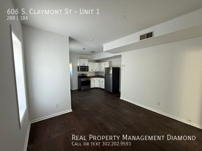 Building Photo - 606 S Claymont St