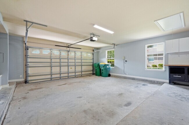 Building Photo - 316 Branch Hill Park