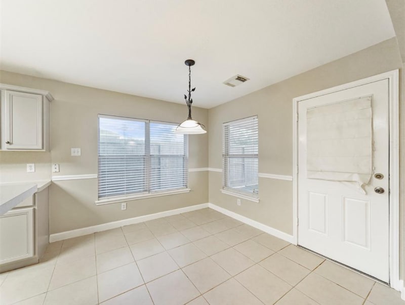 Building Photo - 15927 Breanna Ln