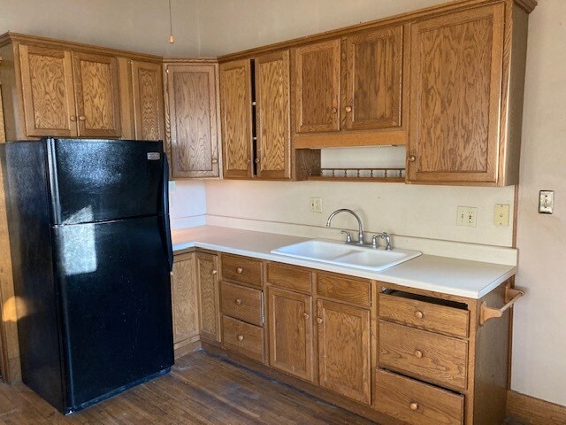 Building Photo - 322 W 4th St