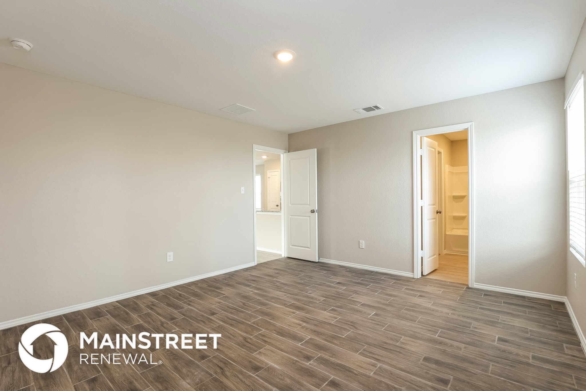 Building Photo - 7246 Meadow Acrs
