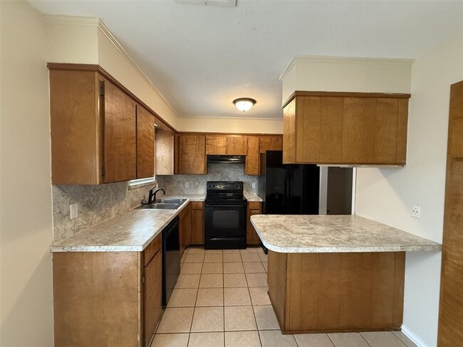 Building Photo - Recently updated in 2026 - Lovely 3 bedroom 2 bath home for lease in south Bossier City LA 71112