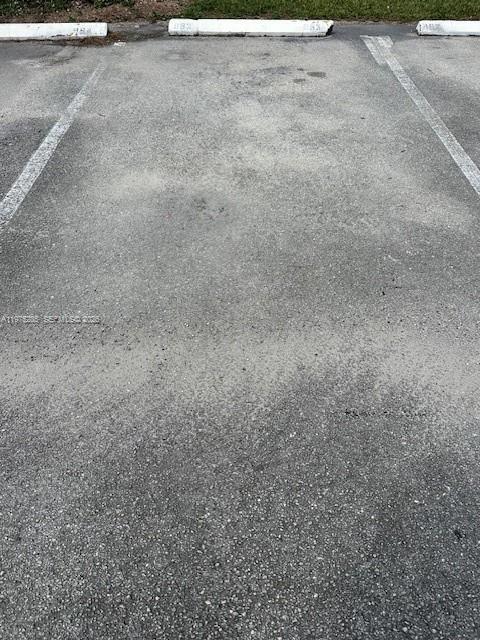 Building Photo - 9373 Fontainebleau Blvd