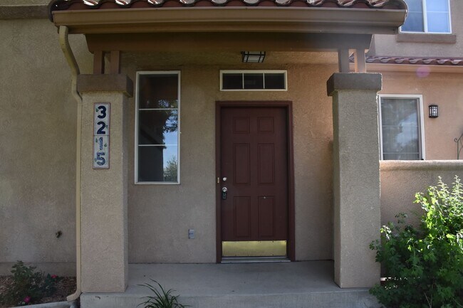 Primary Photo - Gorgeous 2bd 2ba Condo in Southwest Colorado Springs!