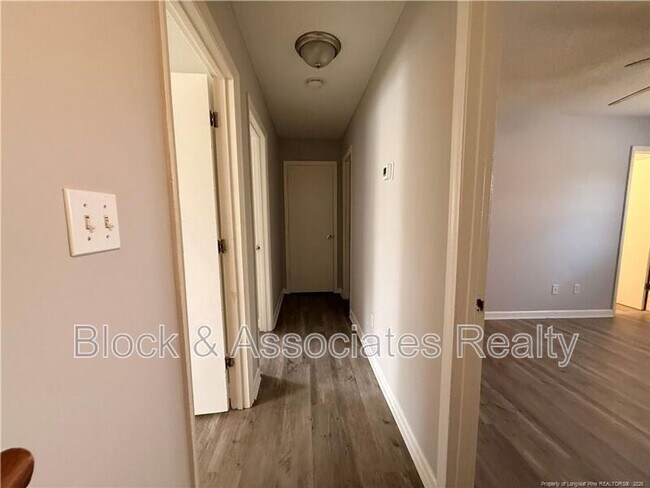 Building Photo - 713 North St