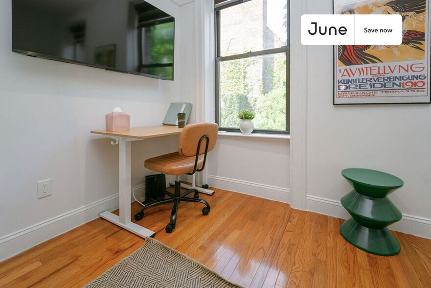 Building Photo - 145 W 136th St