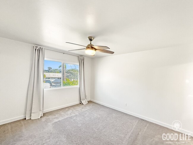 Building Photo - Beautiful 3BD/2BA with Updated Kitchen, 2-Car Detached Garage and A/C in Clairemont!