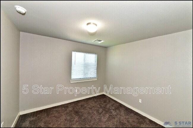 Building Photo - 14925 Willie Worsley Ave
