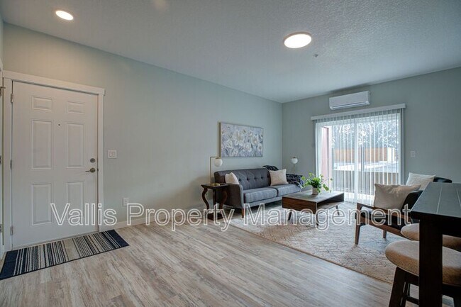 Building Photo - 13001 S Crompton Ln