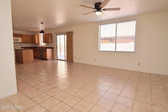 Building Photo - 2926 N Cardell Cir