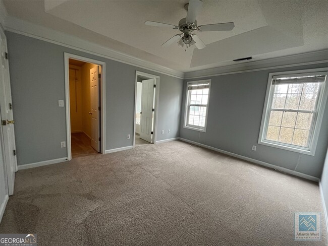 Building Photo - 865 Riverside Walk Crossing NE