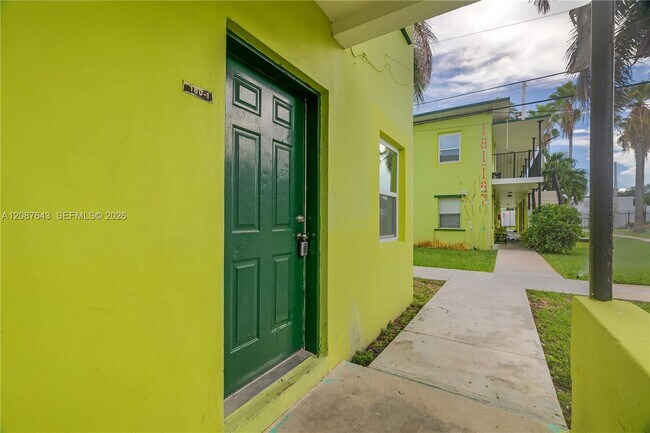 Building Photo - 180 NE 68th St