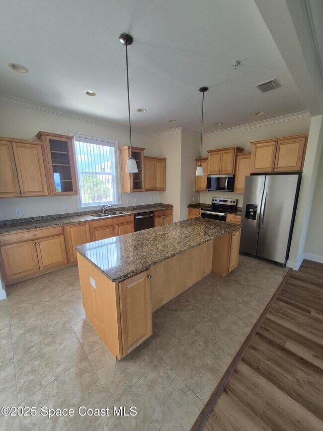 Building Photo - 890 Vignoles Ave NE