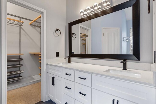 Building Photo - 5124 Scottish Thistle Dr