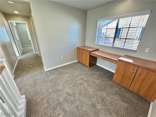 Building Photo - 5808 Post Mountain St