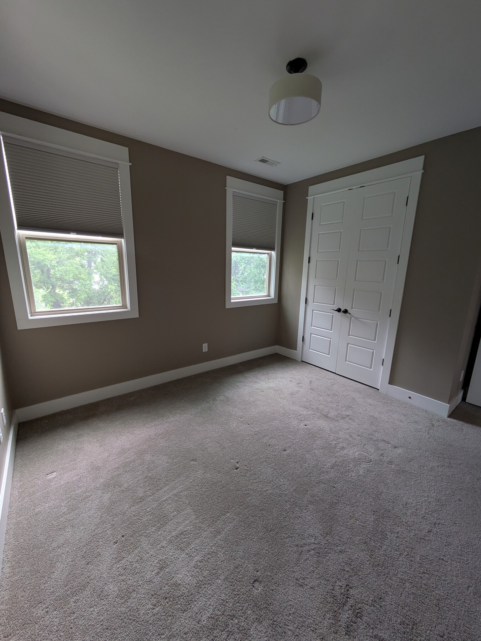 Building Photo - 2024B Straightway Ave