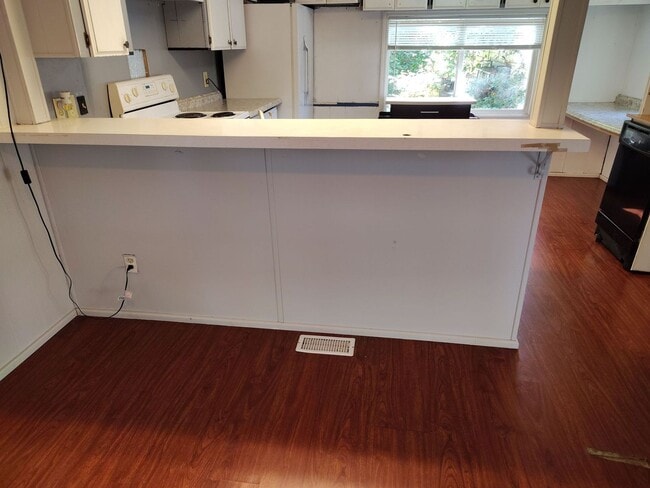 Building Photo - 1819 Green Siding Rd