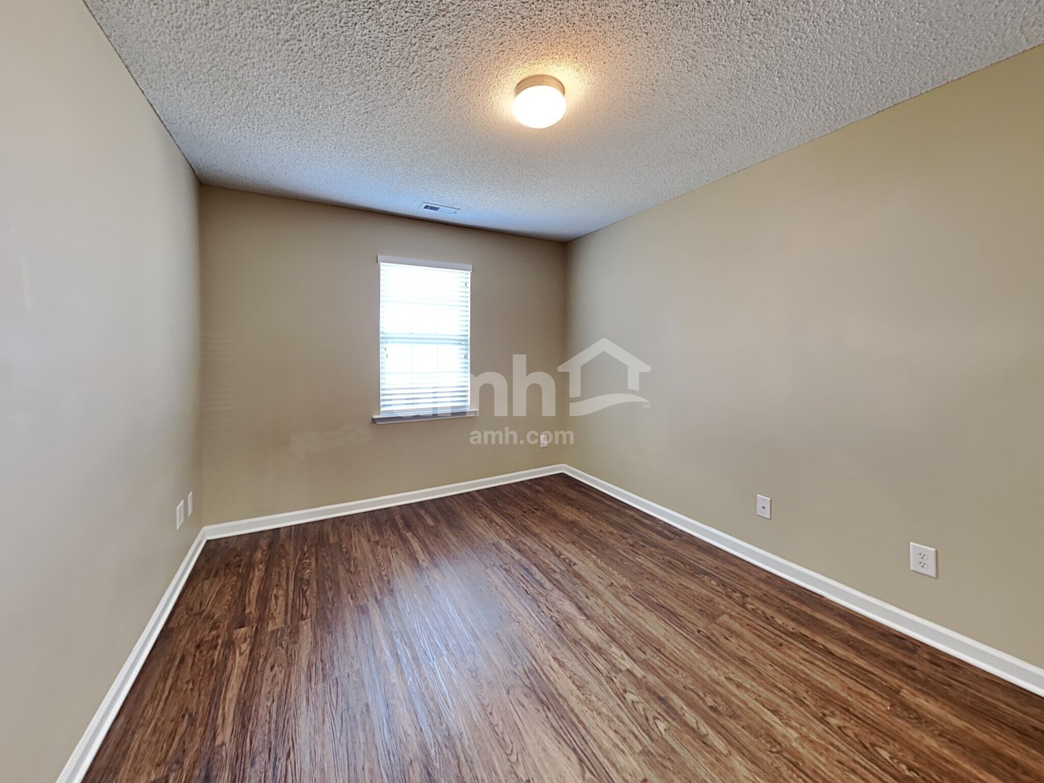Building Photo - 582 Cotton Brook Dr