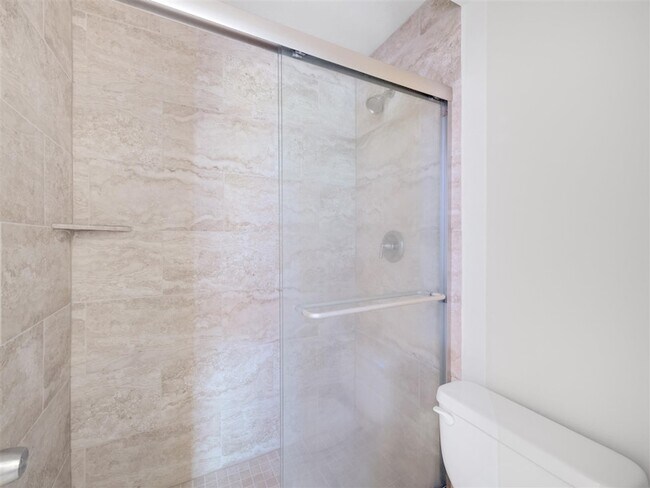 Building Photo - 7611 Woodthrush Dr