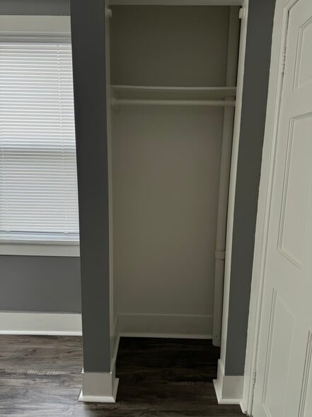 Bedroom 1 closet - 362 W Scott St