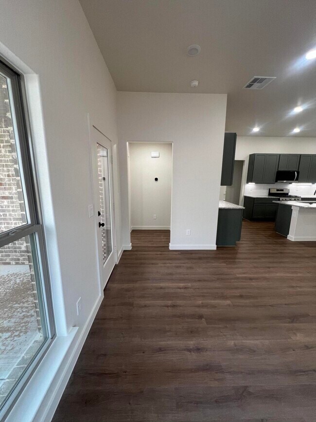 Building Photo - 13831 Gary Ave