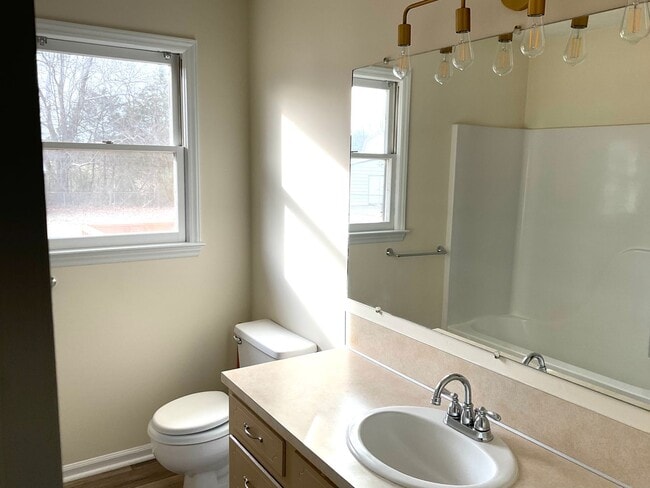 Building Photo - Home For Rent in Crouse NC