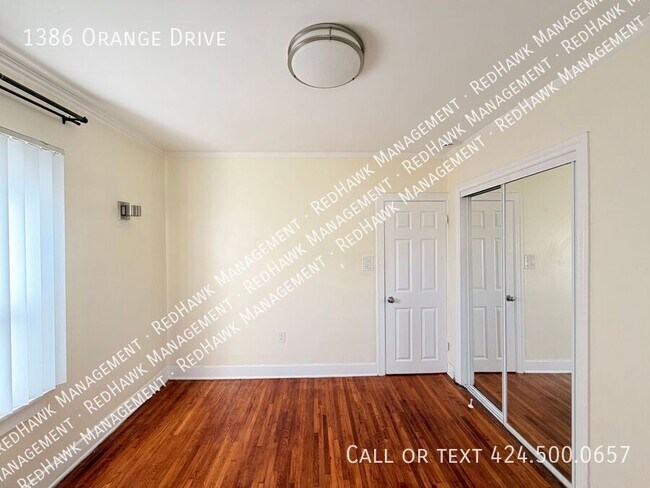 Building Photo - 1386 S Orange Dr