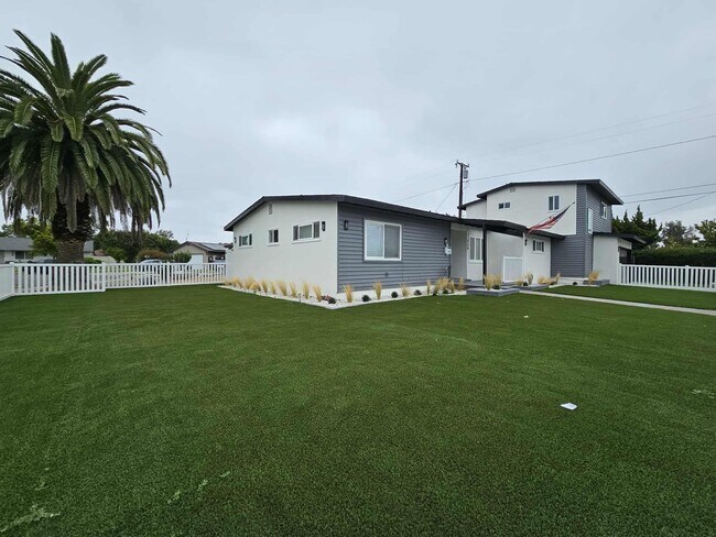 Building Photo - 114 S Emerald Pl